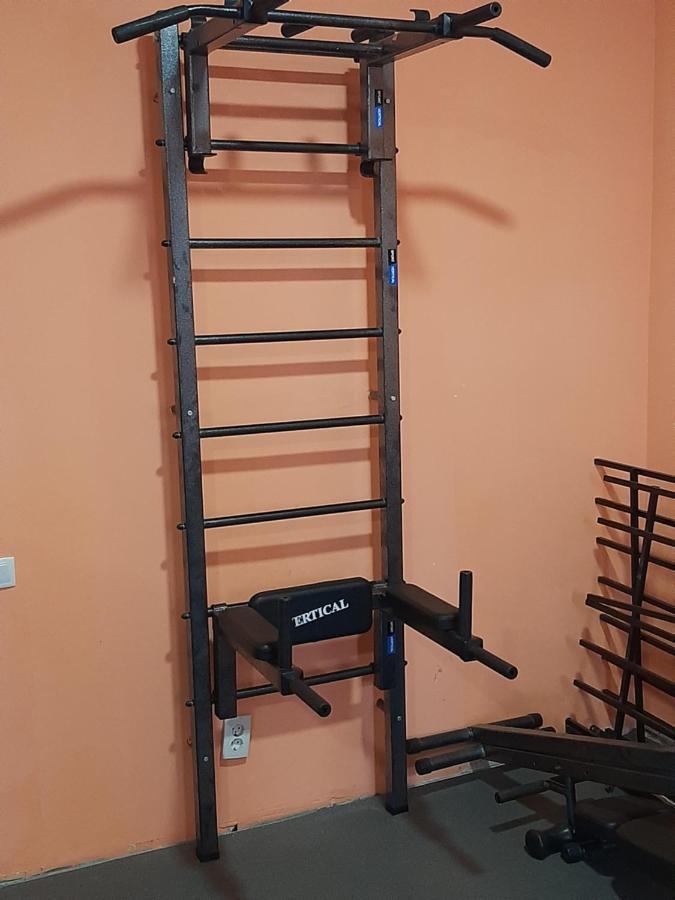 Hotel Pivdennyi Olekszandrija Kültér fotó