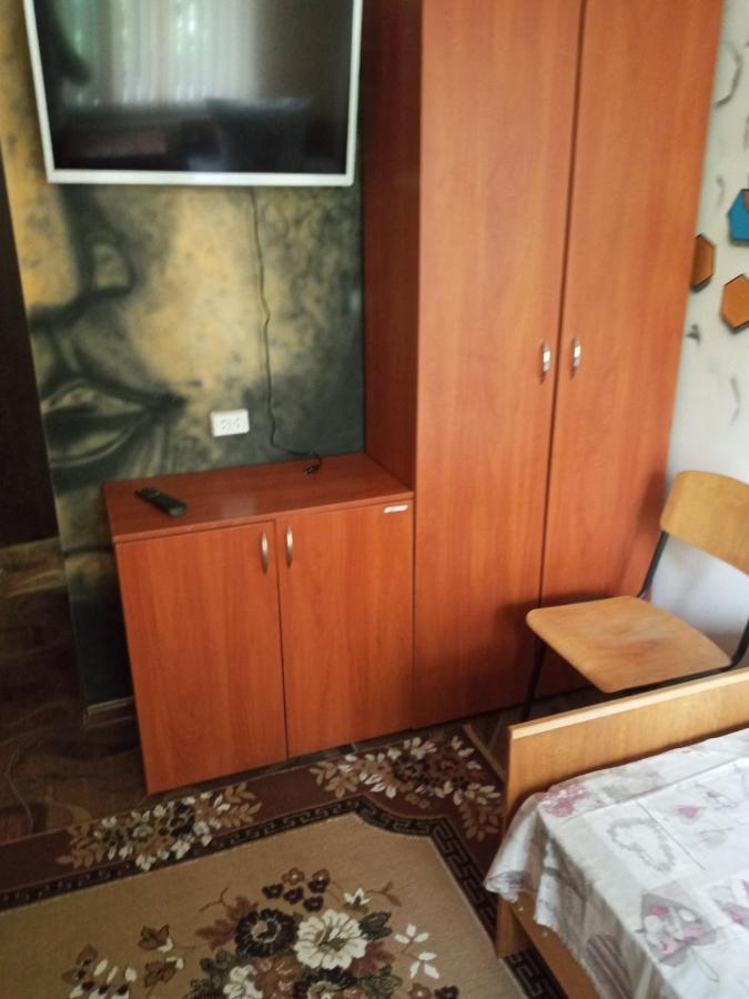 Hotel Pivdennyi Olekszandrija Kültér fotó